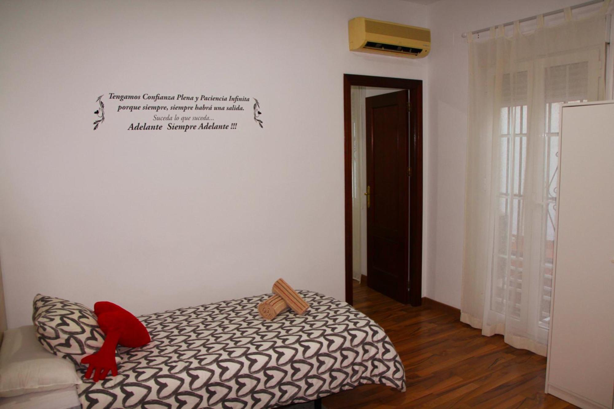Villa Ahumor Apartamento Entero 20 M Sevilla -6Pax Dos Hermanas Exterior photo
